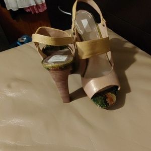 Women shoes